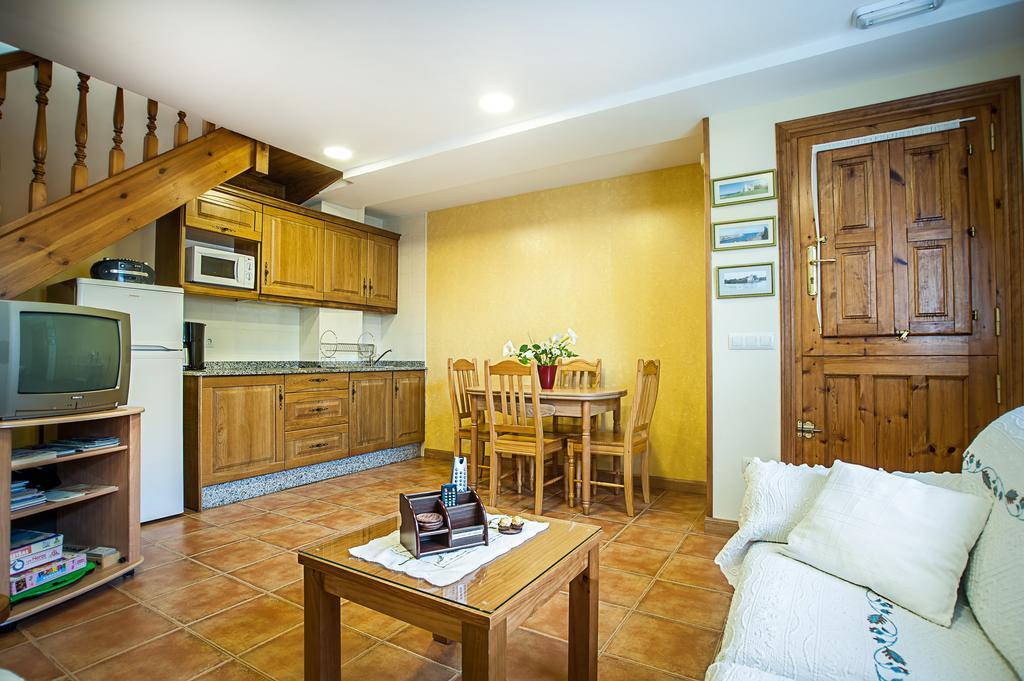 Apartamentos El Pradon De Santa Marina Parres de Llanes Pokoj fotografie