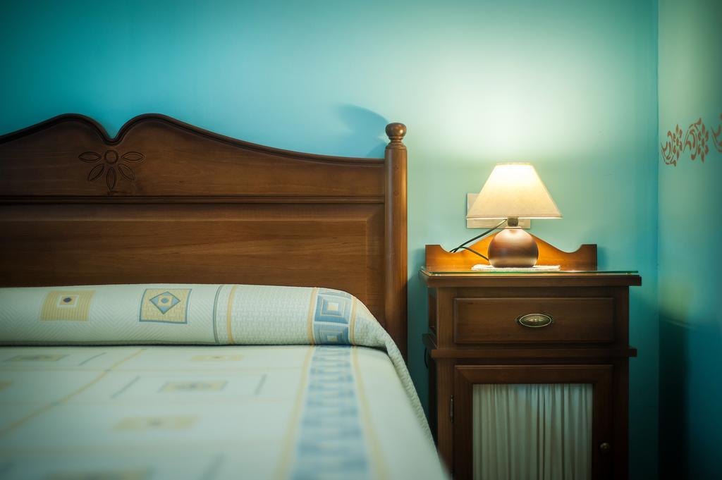 Apartamentos El Pradon De Santa Marina Parres de Llanes Pokoj fotografie